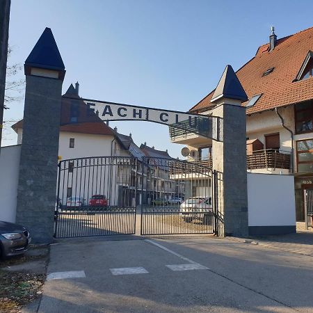 Beach Club Apartman Mosonmagyaróvár Exterior foto