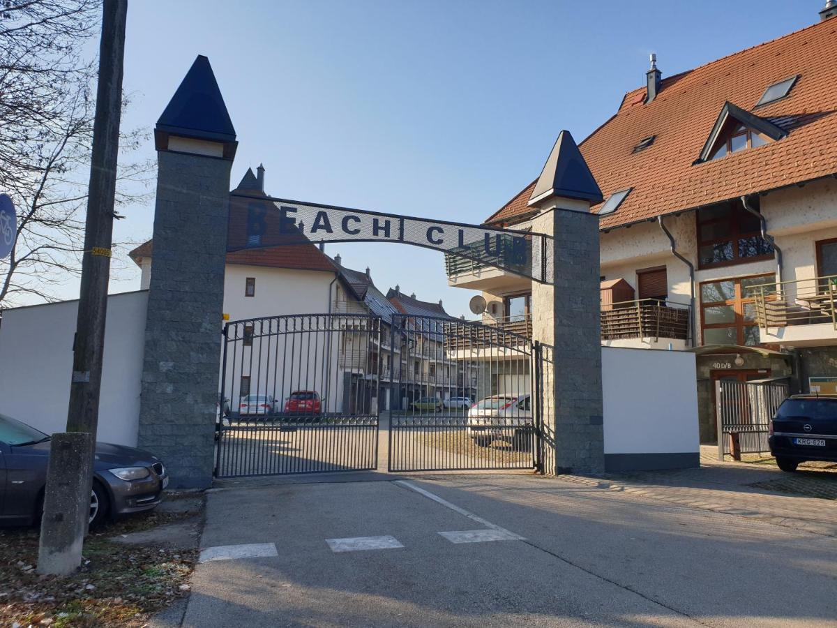 Beach Club Apartman Mosonmagyaróvár Exterior foto